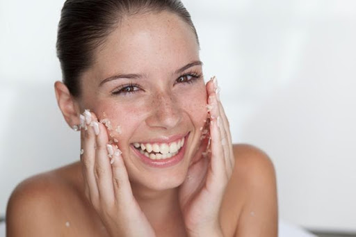 how to exfoliate skin naturally